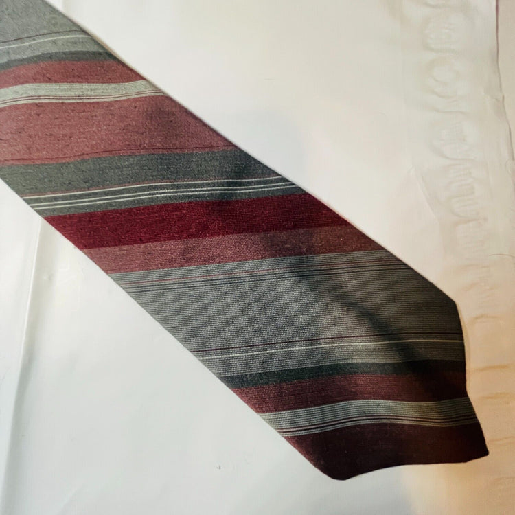Men's Red/Gray Stripe Classic Pointed Neck Tie