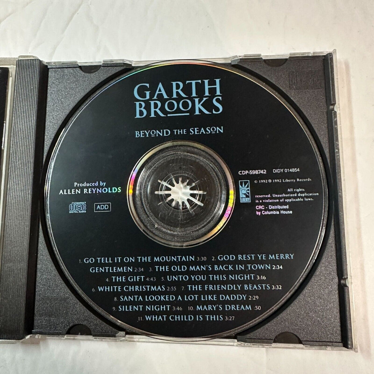 Garth Brooks "Beyond The Season" CD Album Country Christmas Music