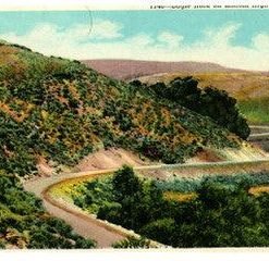 Eagle Rock Lincoln Highway Wyoming Evanston Ft. Bridger Vintage Postcard - Suthern Picker