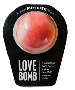 Da Bomb Bath Fizzer Love Bomb Gardenia With Surprise Inside - Suthern Picker