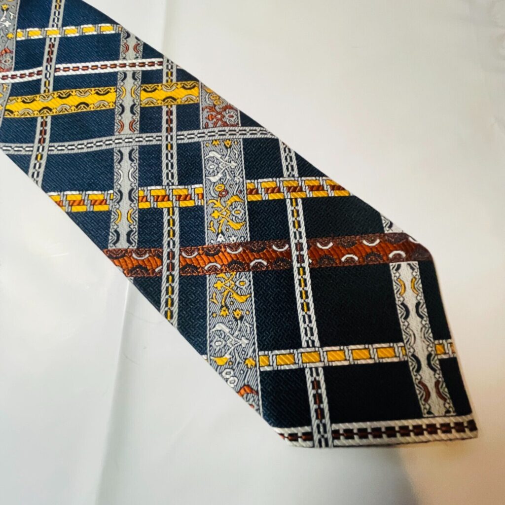 On Sale Men's Multicolor Silk Classic Pointed Neck Tie