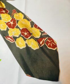 Schuneman's Inc. St. PAUL Men's Multicolor Floral Classic Pointed Neck Tie